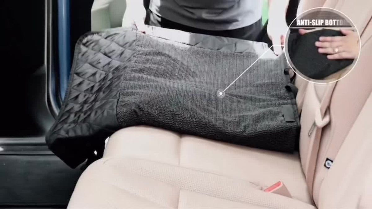60/40 Split Bench Dog Car Seat Cover, Black Rear Seat Protector for Cars, Trucks and SUVs, Easy Cleanup for Daily Pet Travel and Family Road Trips