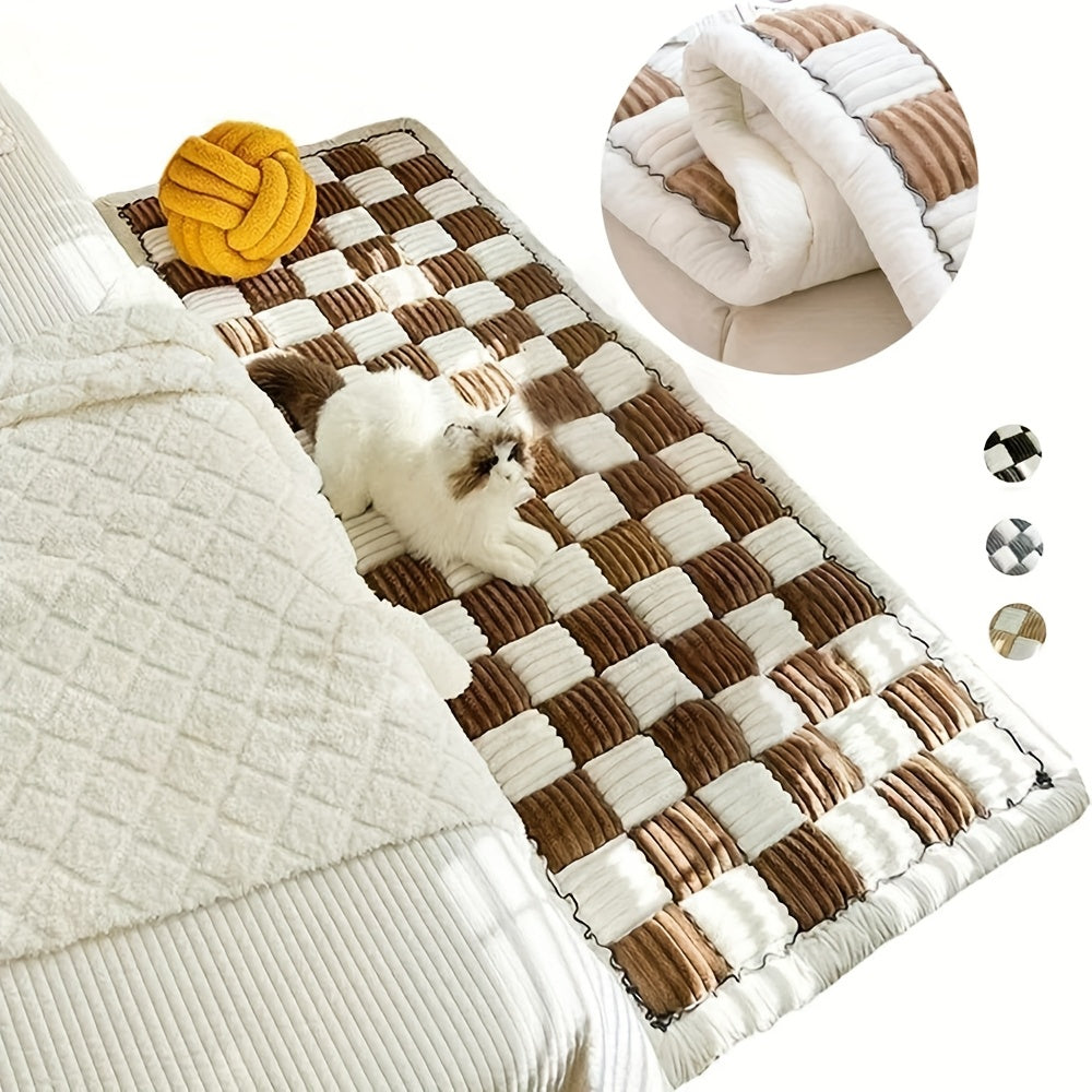 Plush Pet Cushion with Checkerboard Texture, Washable Rectangular Dog and Cat Sleeping Mat for Indoor Floors and Car Travel, Five Color and Style Options