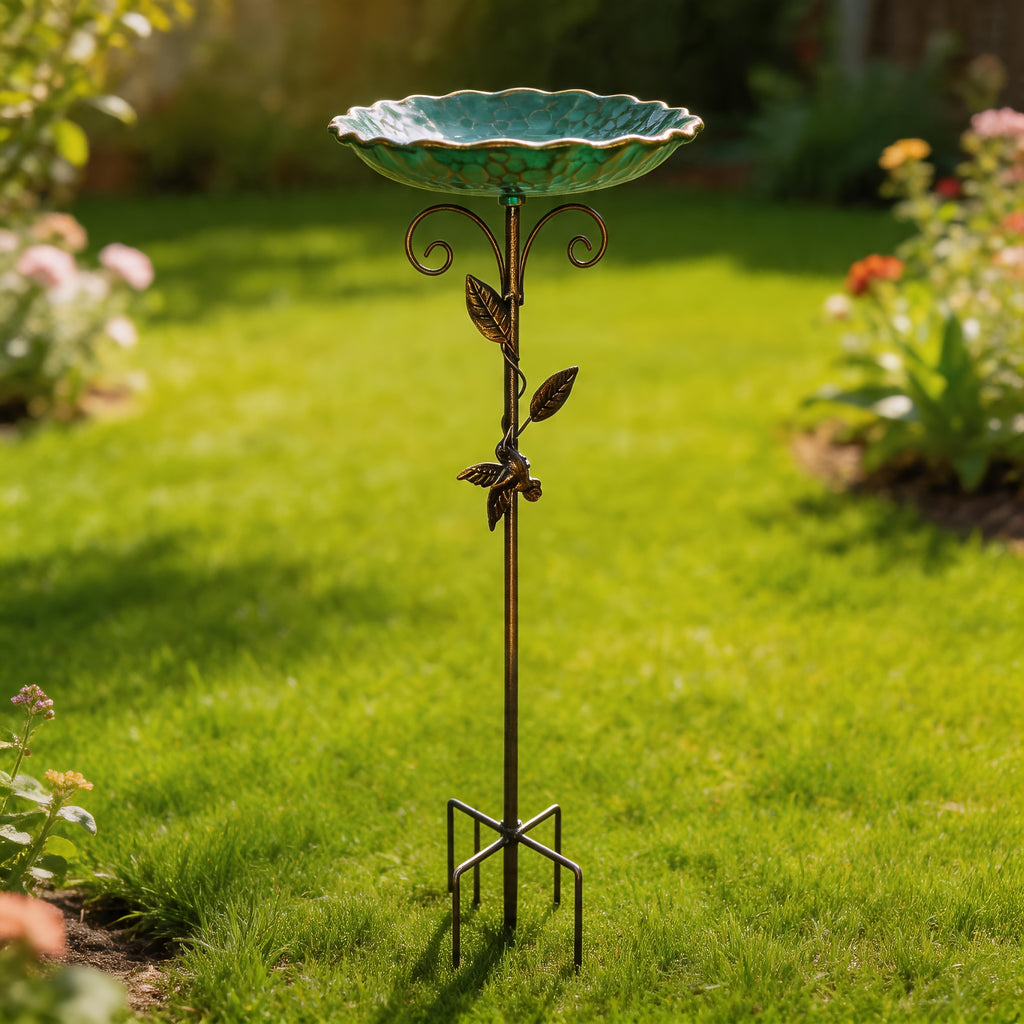 Metal Bird Bath with Bird and Leaf Decoration, 30-Inch Tall Outdoor Garden Water Basin for Yard and Patio Decor, Easy Installation and Cleaning