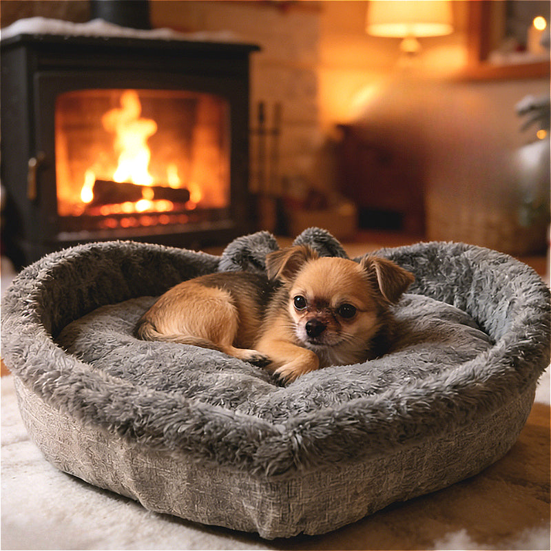 Heart-Shaped Dog Bed with Plush Fleece Lining, Medium Cozy Resting Bed for Puppies, Small Dogs and Cats up to 6.61 lb, No Assembly Required