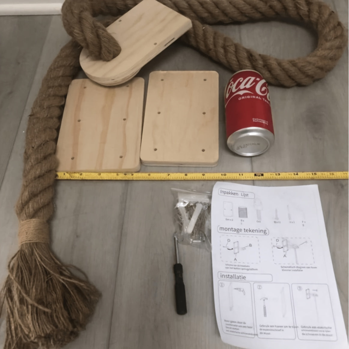 Wall-Mounted Cat Climbing Rope with Jumping Platform, Thick Natural Hemp Rope Indoor Cat Wall Accessory for Space-Saving Climbing and Play