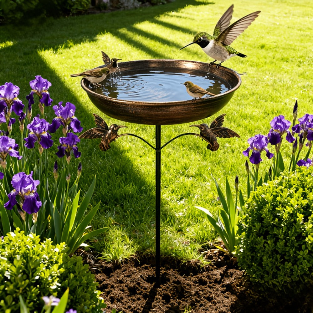 Standing Metal Bird Bath in Copper Tone with Bird Accent, Vintage Bowl-Shaped Outdoor Water Basin for Garden, Yard, Patio and Lawn Decor