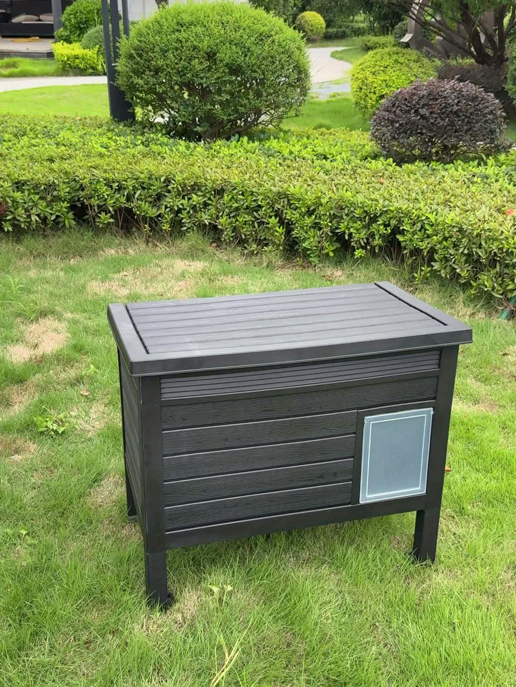 Cat House with Openable Doors, Black Resin Indoor and Sheltered Outdoor Cat Shelter, Easy-Clean Resting Space, 31.02 x 19.09 x 26.73 Inches