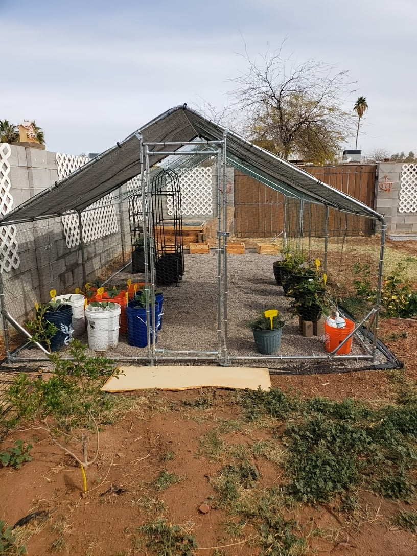 Chicken Run with UV Cover, Metal Walk-In Poultry Enclosure with Door for Backyard Hens, Outdoor Flock Care and Garden Setups, Three Size Options