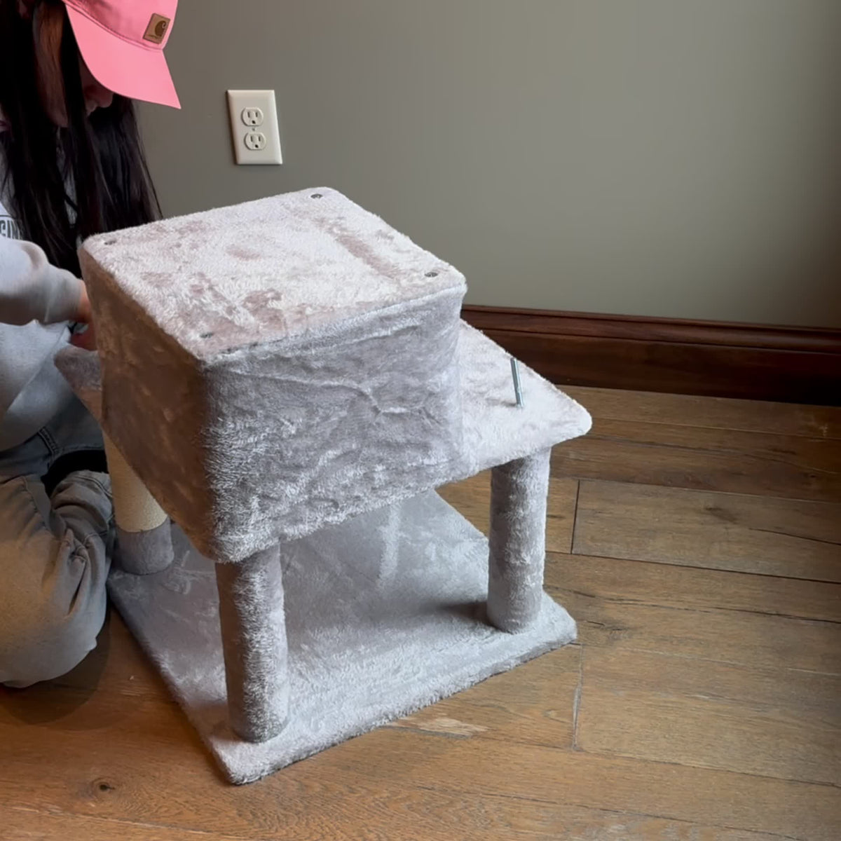 Cat Tree with Two Condo Retreats in Light Grey, Multi-Level Indoor Cat Tower with Scratching Posts and Play Toys for Kittens and Cats to Climb, Rest and Explore