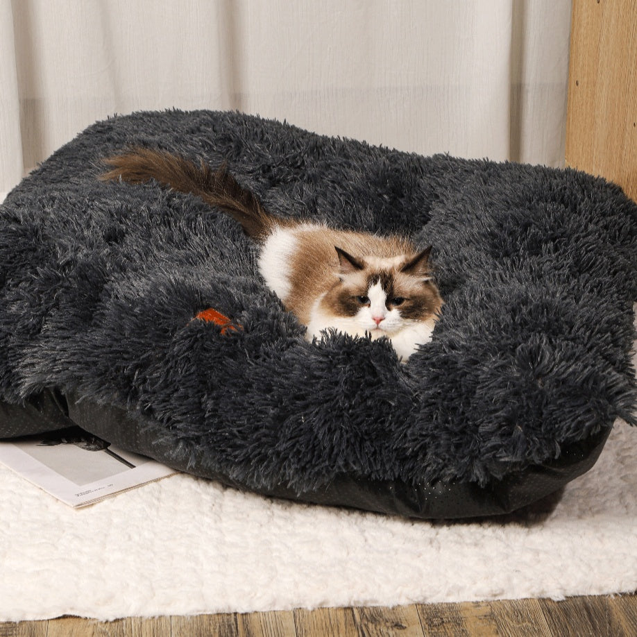 Plush Cat Bed with Resilient Soft Cushion, Light Grey Indoor Sleeping Nest in Five Sizes for Kittens, Maine Coons and Persian Cats