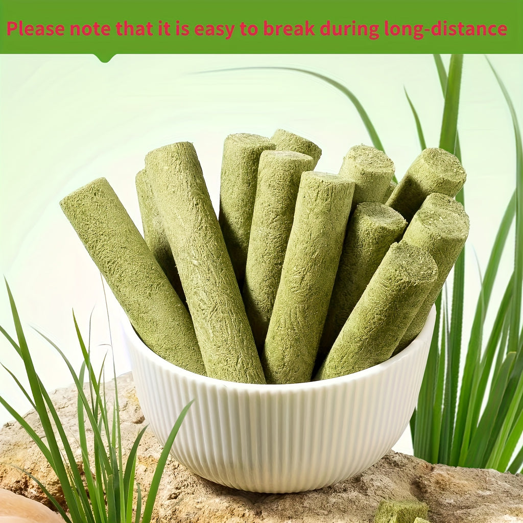 Cat Grass Treats, 15-Piece Freeze-Dried Cat Snack Pack for Supervised Treat Time, Cat Owner Gift Baskets and Everyday Reward Routines