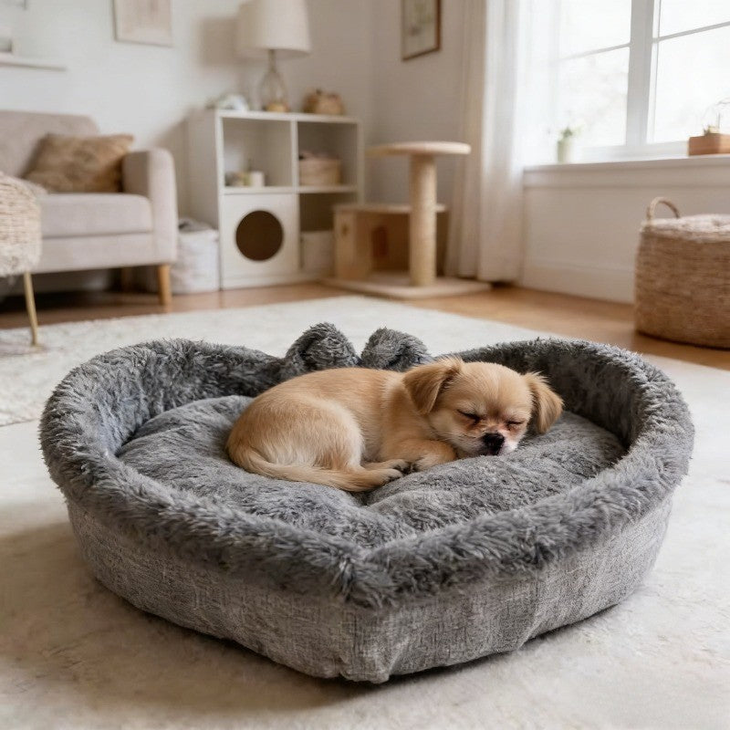 Heart-Shaped Dog Bed with Plush Fleece Lining, Medium Cozy Resting Bed for Puppies, Small Dogs and Cats up to 6.61 lb, No Assembly Required