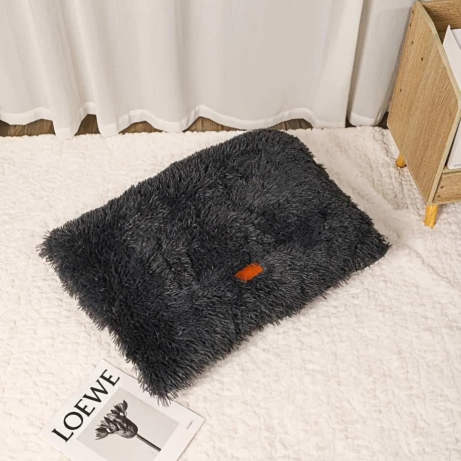 Plush Cat Bed with Resilient Soft Cushion, Light Grey Indoor Sleeping Nest in Five Sizes for Kittens, Maine Coons and Persian Cats