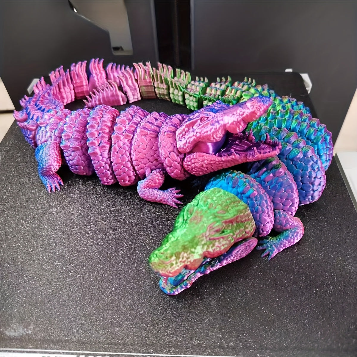 Crocodile Figurine Set 2 Pieces, 3D Printed Reptile Ornaments with Detailed Scales for Collectible Displays, Nature-Themed Shelves and Learning Scenes