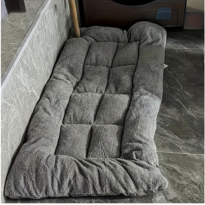 Plush Dog Sofa Bed in Grey, Thickened Soft Polyester Rectangular Pet Sleeping Pad for Dogs and Cats, Cozy Home Lounging and Crate Mat Use